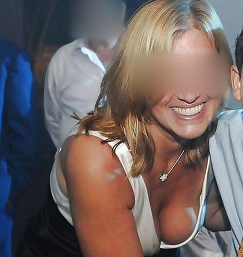 Belle blonde du 24 cherche beau mec pour une rencontre coquine